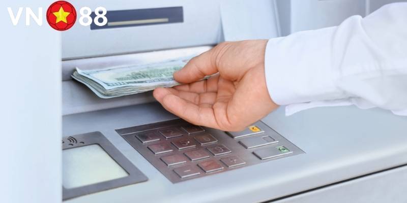 Người chơi cần kiểm tra số dư trước khi thực hiện giao dịch